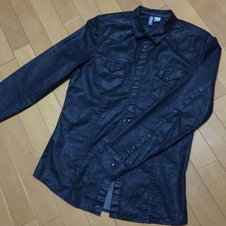 エイチアンドエム(H&M)のレザーシャツ【H&M】(シャツ)