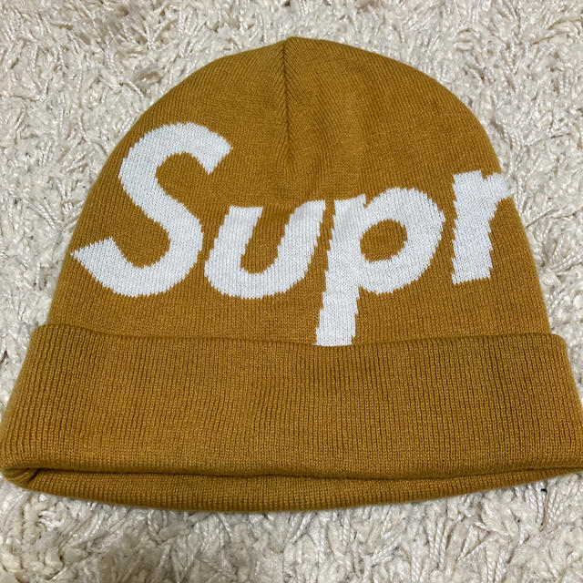 Supreme(シュプリーム)のsupreme Big Logo Beanie メンズの帽子(ニット帽/ビーニー)の商品写真