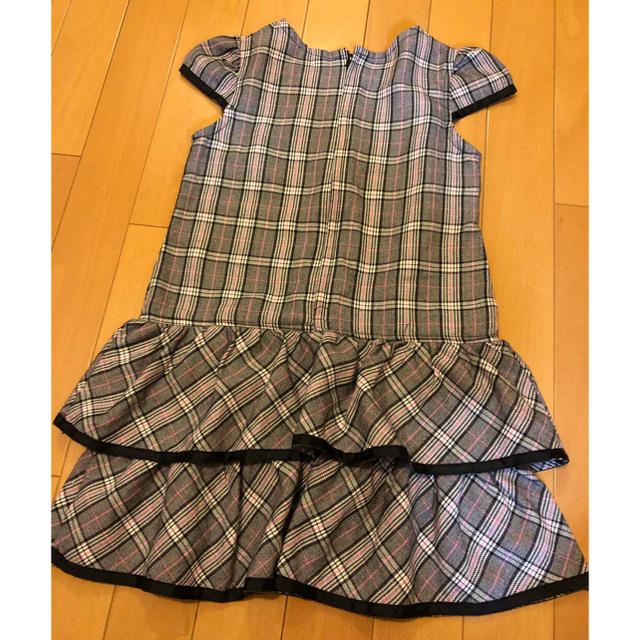 チェックワンピース　黒×ピンク　120cm キッズ/ベビー/マタニティのキッズ服女の子用(90cm~)(ワンピース)の商品写真