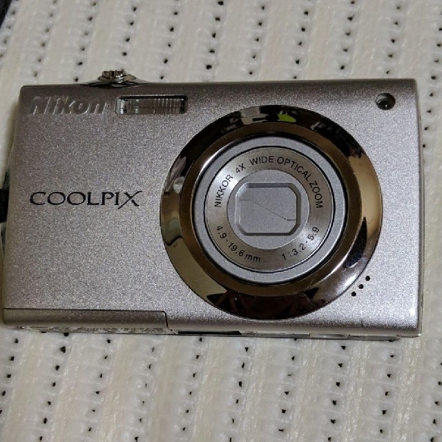 Nikon(ニコン)のNikon COOLPIX Style COOLPIX S4000 　箱あり スマホ/家電/カメラのカメラ(デジタル一眼)の商品写真