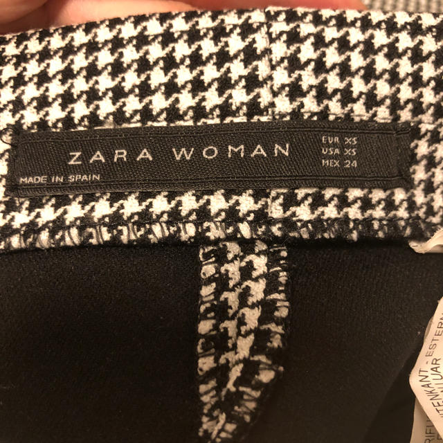 ZARA(ザラ)のZARA 千鳥柄　ミニスカート レディースのスカート(ミニスカート)の商品写真