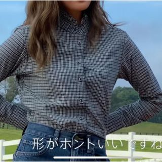 ユニクロ(UNIQLO)の紗栄子ちゃん　UNIQLO コラボ　コットンフリルシャツ　レッド　Sサイズ(シャツ/ブラウス(長袖/七分))