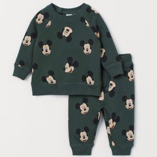 ディズニー(Disney)の新作  完売品 レア ❤️ H&M ミッキー スウェット & ジョーカーパンツ (Tシャツ/カットソー)