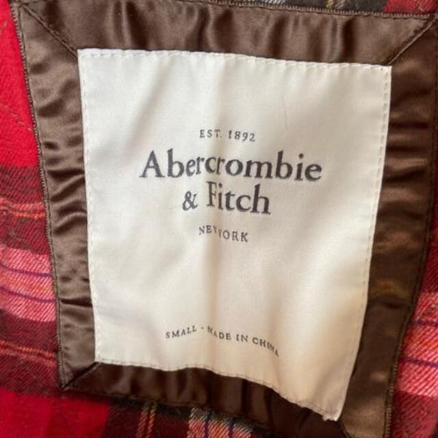 Abercrombie&Fitch(アバクロンビーアンドフィッチ)のアバクロンビーアンドフィッチ ブルゾン S レディースのジャケット/アウター(ブルゾン)の商品写真