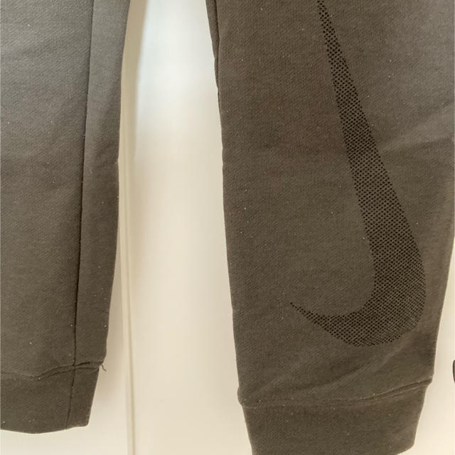 NIKE(ナイキ)のナイキ　スウェットパンツ　トラックパンツ　ジャージ　NIKE　スウォッシュ メンズのパンツ(その他)の商品写真