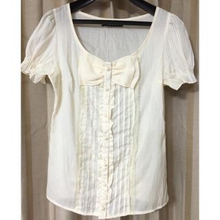 イング(INGNI)のINGNI 美品 リボンブラウン(シャツ/ブラウス(半袖/袖なし))