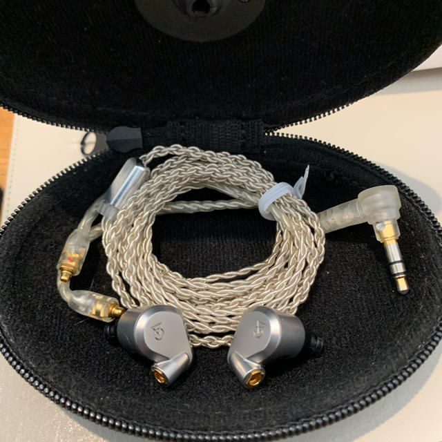 【最終価格】Campfire Audio Vega