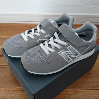 ニューバランス(New Balance)の送料込み new balance yv996 グレー 20㎝(スニーカー)