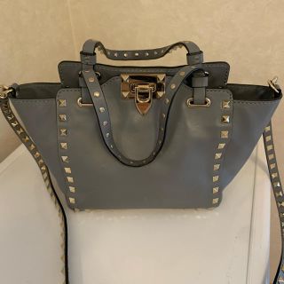 VALENTINO - valentino ロックスタッズ グレインカーフスキン スモール