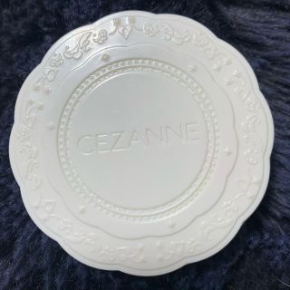 セザンヌケショウヒン(CEZANNE（セザンヌ化粧品）)のセザンヌ　UVシルクカバーパウダー　フェイスパウダー　ライト【セザンヌ】　(フェイスパウダー)