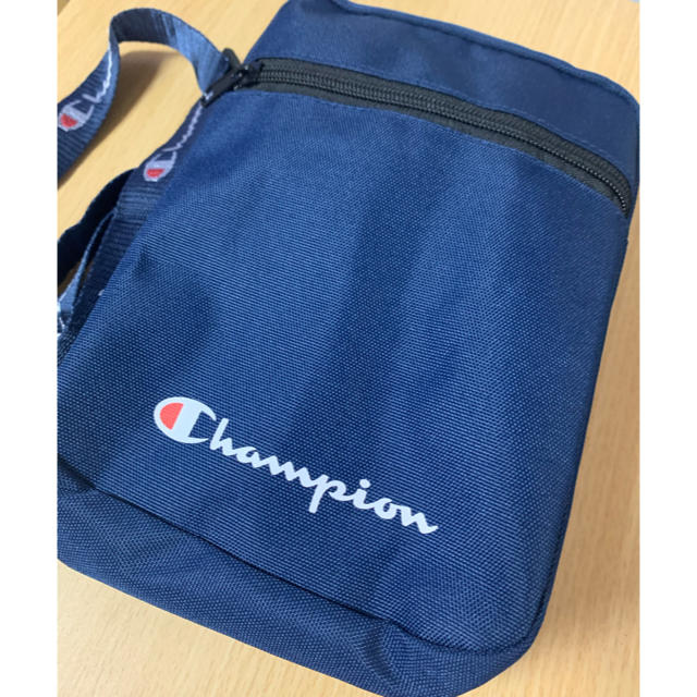 Champion(チャンピオン)の【新品】チャンピオンショルダーバッグ メンズのバッグ(ショルダーバッグ)の商品写真