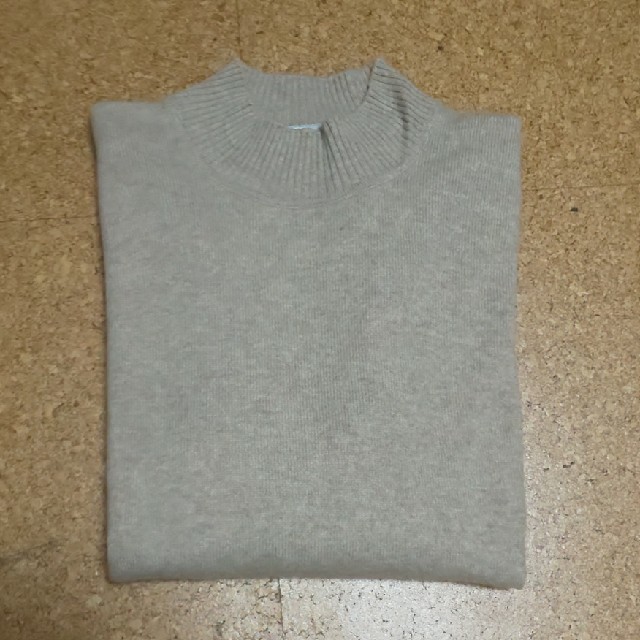 カシミアセーター  ベージュ色 レディースのトップス(ニット/セーター)の商品写真