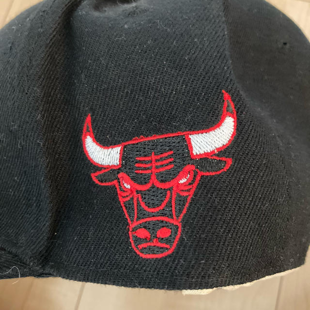 ロブマチャオ2008様専用　CHICAGO BULLS キャップ　古着 メンズの帽子(キャップ)の商品写真