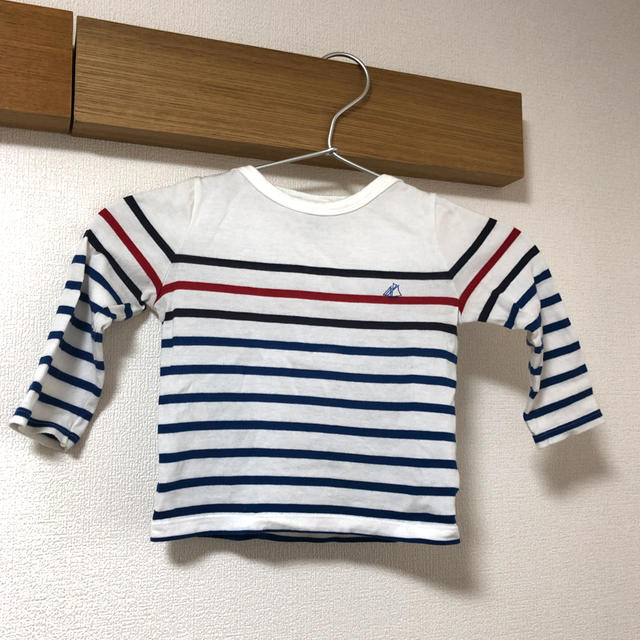 PETIT BATEAU(プチバトー)のプチバトーロンT⭐︎24m キッズ/ベビー/マタニティのベビー服(~85cm)(シャツ/カットソー)の商品写真