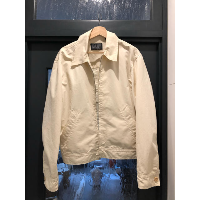 DKNY(ダナキャランニューヨーク)のDKNY ホワイトジャケット メンズのジャケット/アウター(その他)の商品写真