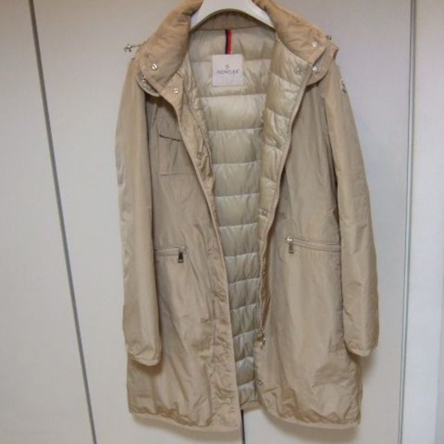 MONCLER - モンクレール　MAUVE　モーブ　今着る薄手ダウン　秋・冬　２　ベージュ