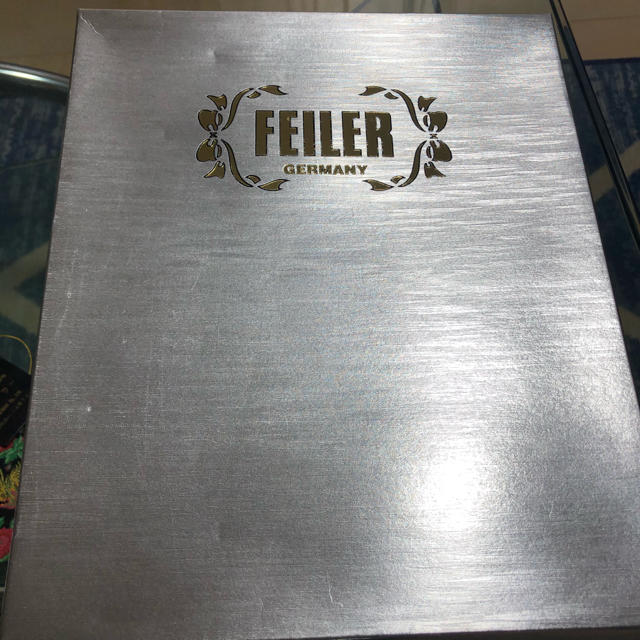 FEILER(フェイラー)のフェイラーショルダーバック レディースのバッグ(ショルダーバッグ)の商品写真