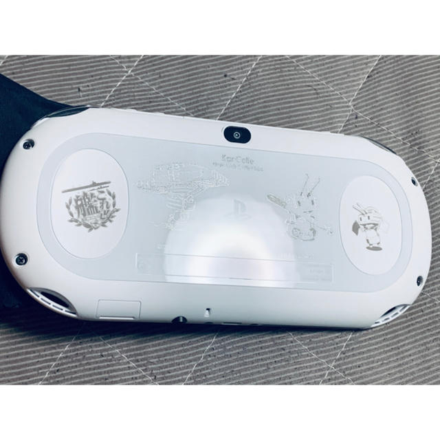 PlayStation Vita(プレイステーションヴィータ)のvita 艦これ　2 エンタメ/ホビーのゲームソフト/ゲーム機本体(携帯用ゲーム機本体)の商品写真