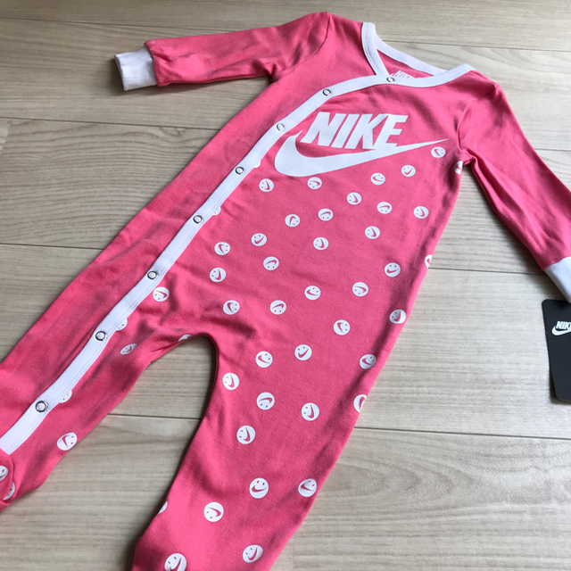 NIKE(ナイキ)の新品未使用★ NIKE　ナイキ　ロンパース　ベビー　カバーオール　75 キッズ/ベビー/マタニティのベビー服(~85cm)(ロンパース)の商品写真