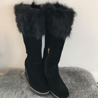 アグ(UGG)のクーポン期間限定大幅値下げ　美品　UGG ウェッジヒール　ブーツ(ブーツ)