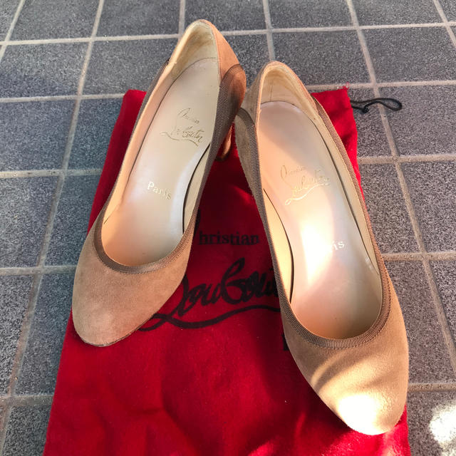 Christian Louboutin(クリスチャンルブタン)のChristian Louboutin パンプス レディースの靴/シューズ(ハイヒール/パンプス)の商品写真