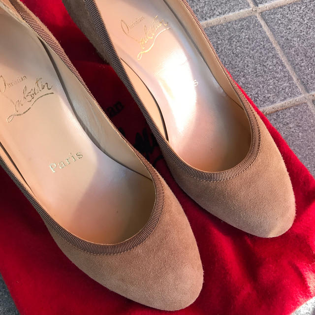 Christian Louboutin(クリスチャンルブタン)のChristian Louboutin パンプス レディースの靴/シューズ(ハイヒール/パンプス)の商品写真