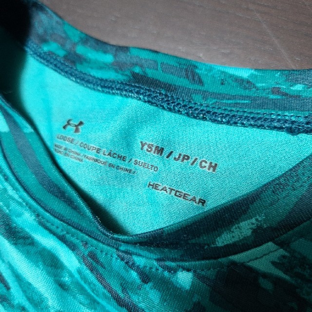UNDER ARMOUR(アンダーアーマー)のアンダーアーマー　Tシャツ キッズ/ベビー/マタニティのキッズ服男の子用(90cm~)(Tシャツ/カットソー)の商品写真
