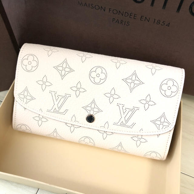 LOUIS VUITTON(ルイヴィトン)の新品未使用 正規品 モノグラム ポルトフォイユ・イリス マヒナ 長財布 レディースのファッション小物(財布)の商品写真