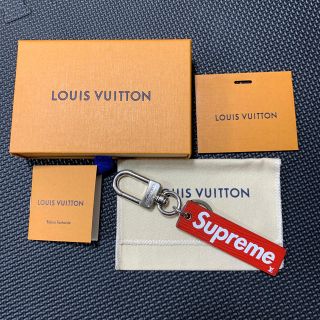 ルイヴィトン(LOUIS VUITTON)の17AW  LV Down Town Tab Charm(キーホルダー)