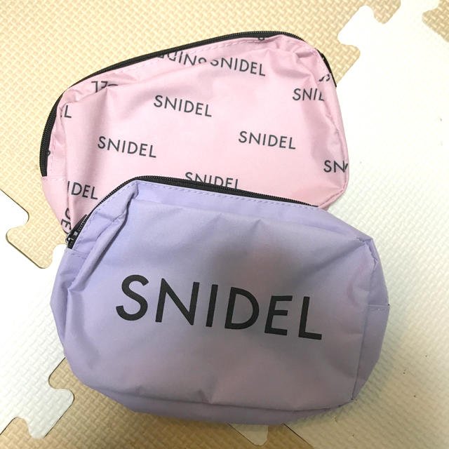 SNIDEL(スナイデル)のsnidel スナイデル ロゴポーチ2個セット レディースのファッション小物(ポーチ)の商品写真