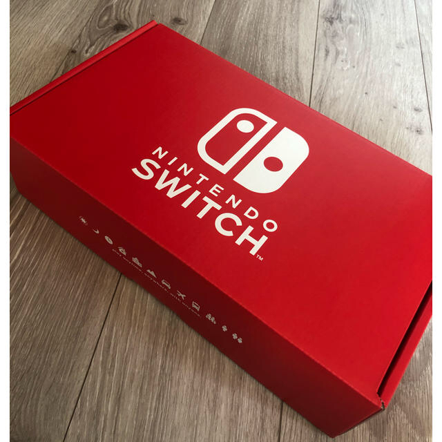 Nintendo Switch (L)ネオンレッド/(R)ネオンオレンジ