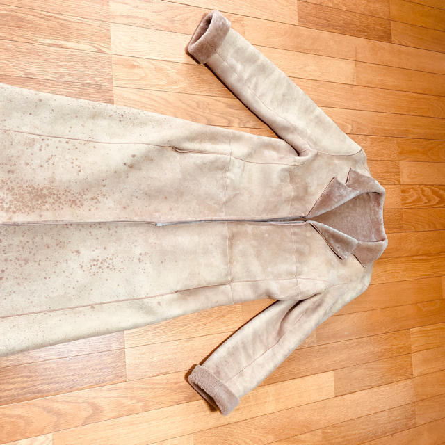 LOEWE(ロエベ)のマイメロディ様専用　ロエベ  ムートンロングコート レディースのジャケット/アウター(ムートンコート)の商品写真