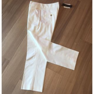 セオリー(theory)のセオリー 新品 タグつき ホワイトパンツ(クロップドパンツ)