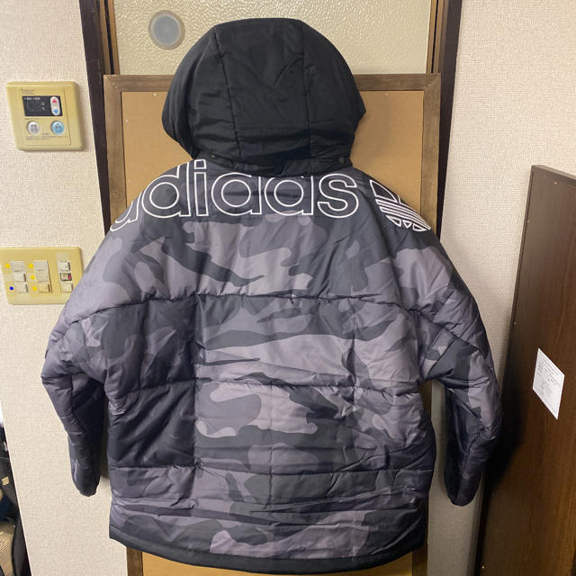 【新品】adidas カモフラージュ 中綿ブルゾン XLサイズ