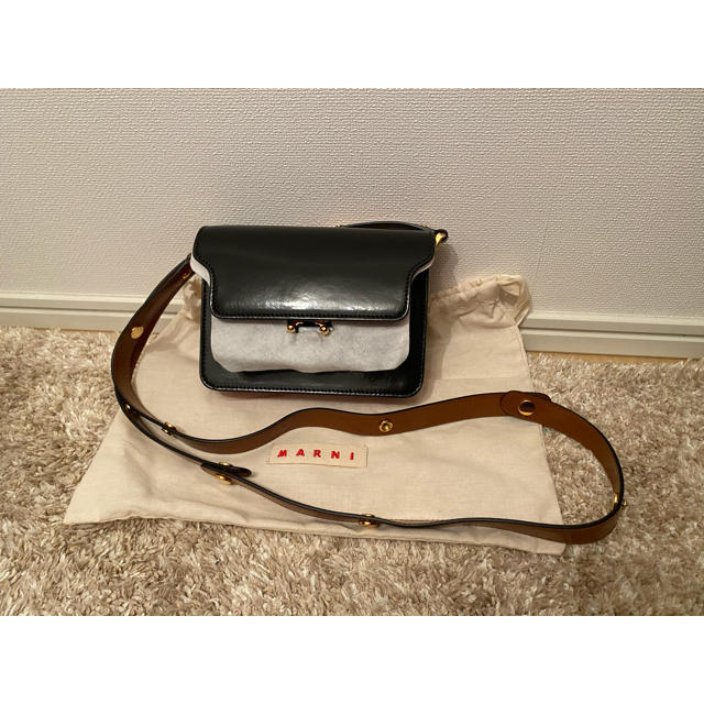 気質アップ M - MARNI ショルダーバッグ ブラックの通販