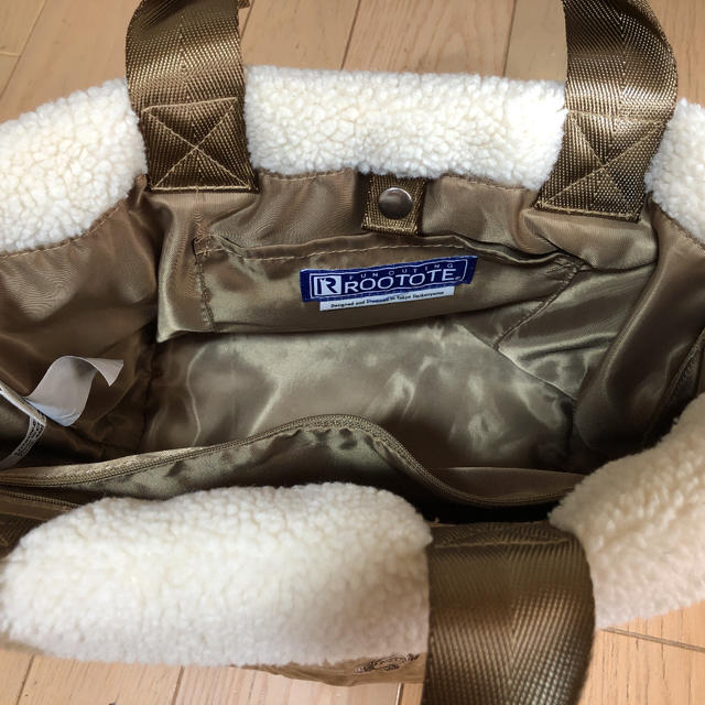 SNOOPY(スヌーピー)のsf様専用　スヌーピー　ベージュ　刺繍　ナイロン レディースのバッグ(トートバッグ)の商品写真