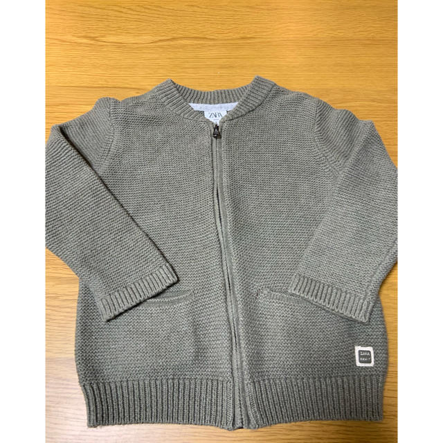 ZARA(ザラ)のZARA カーディガン　98センチ キッズ/ベビー/マタニティのキッズ服男の子用(90cm~)(カーディガン)の商品写真