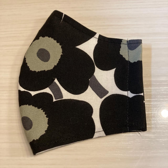 marimekko(マリメッコ)のna_ co様専用☆2点　立体　インナーマスク　茶ピンク&黒　15cm×24cm ハンドメイドのハンドメイド その他(その他)の商品写真