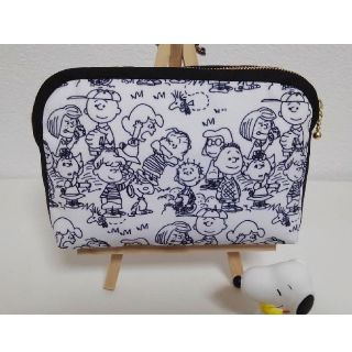 通帳ケース　スヌーピー　ハンドメイド(ポーチ)