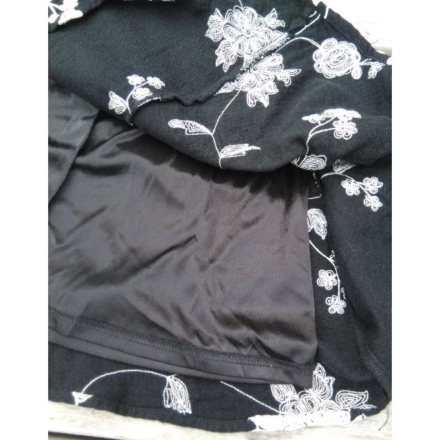 Solberry(ソルベリー)の新品未使用　soulberry M コットン 100％ 裏地付き ウェストゴム レディースのスカート(ひざ丈スカート)の商品写真