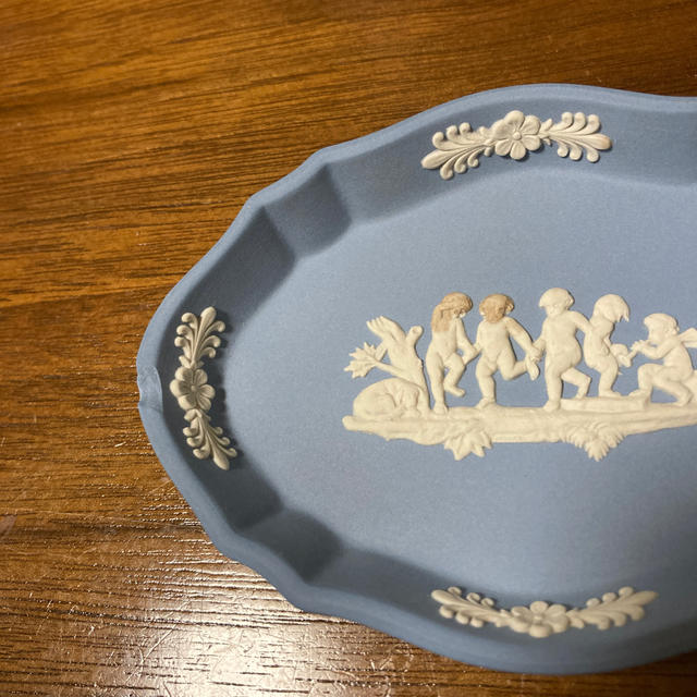 WEDGWOOD(ウェッジウッド)のウェッジウッド＆Royal Crown トレイ お皿 クローバー ペールブルー  インテリア/住まい/日用品のキッチン/食器(食器)の商品写真