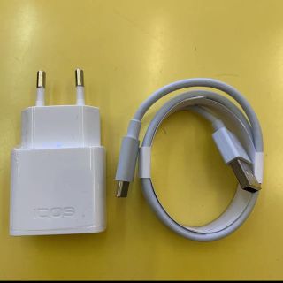 アイコス(IQOS)のアイコス、海外専用アダプター  コンセント　コード(変圧器/アダプター)