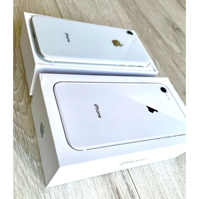 Apple - iPhone8 256GB silver 本体美品 SIMフリーの通販 by amaf ...