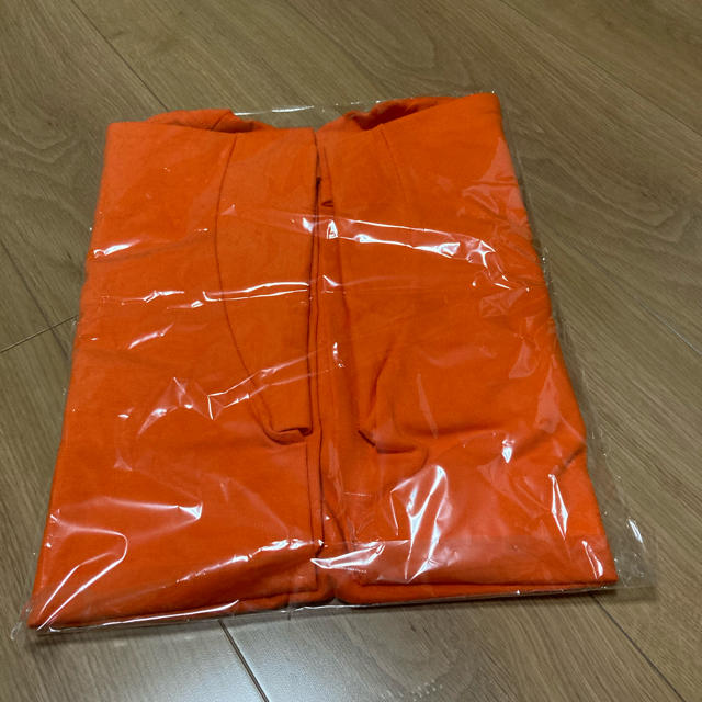 Supreme(シュプリーム)の新品!送料込! Supreme L/S Box Logo Tee Orange メンズのトップス(Tシャツ/カットソー(七分/長袖))の商品写真