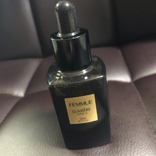 ファミュ　ルミエールヴァイタルc 30ml 美容液　残量多　(美容液)