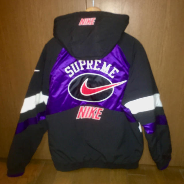 Supreme(シュプリーム)のSupreme シュプリーム　M NIKE ナイキ　ジャケット　アウター メンズのジャケット/アウター(ナイロンジャケット)の商品写真