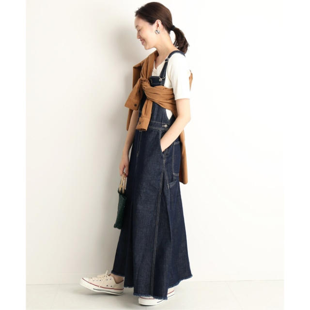 SLOBE IENA(スローブイエナ)のSLOBE IENA LE DENIM ボリュームフレアジャンパースカート40 レディースのワンピース(その他)の商品写真