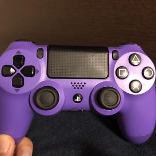 プレイステーション4(PlayStation4)のPS4 コントローラー DUALSHOCK4 パープル　純正(家庭用ゲーム機本体)