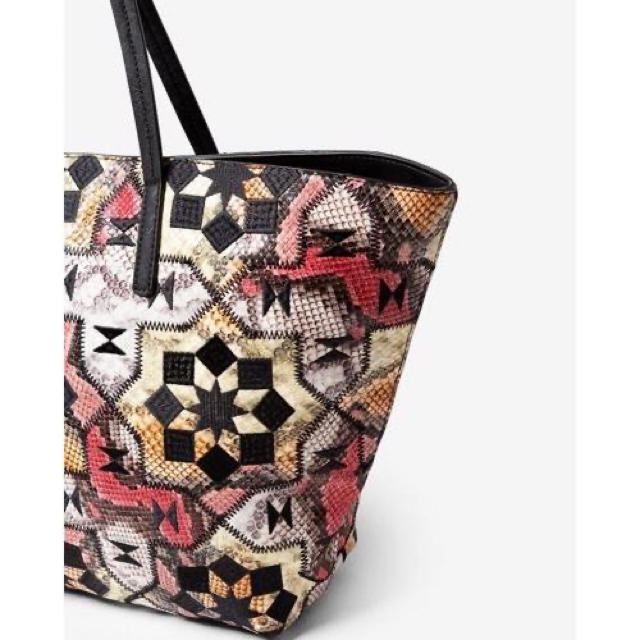 新品✨デシグアル パッチワークレザー風ショルダーバッグ 大特価‼️