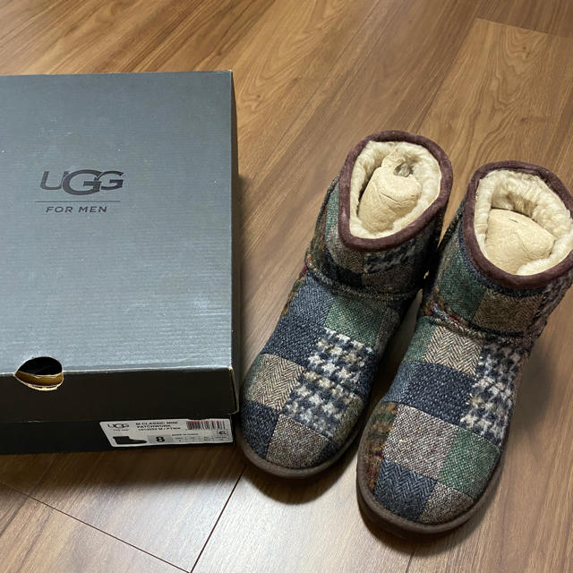 UGG(アグ)の新品本物　UGG パッチワークブーツ メンズの靴/シューズ(ブーツ)の商品写真